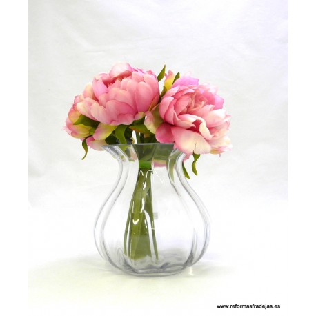 Jarrón de cristal con bouquet flores